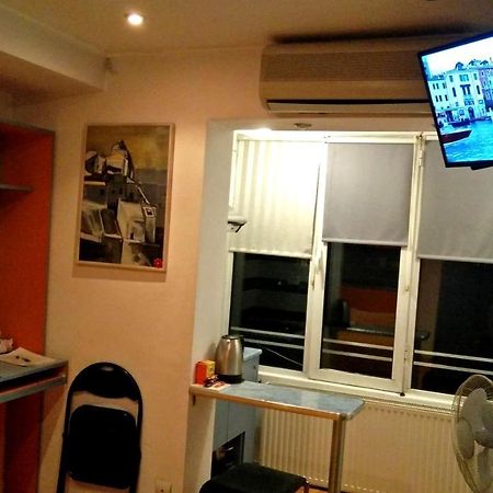 Studio French Embassy, Amzei Historic Center Bucarest Esterno foto