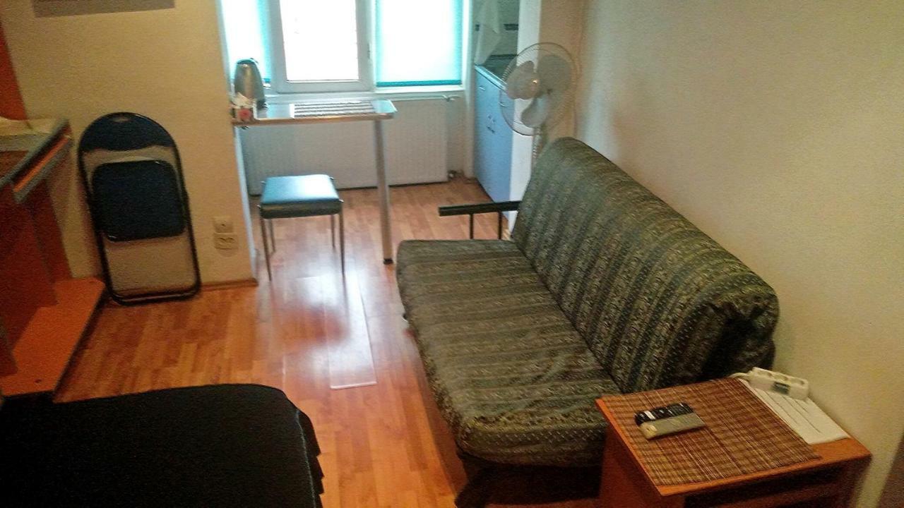 Studio French Embassy, Amzei Historic Center Bucarest Esterno foto